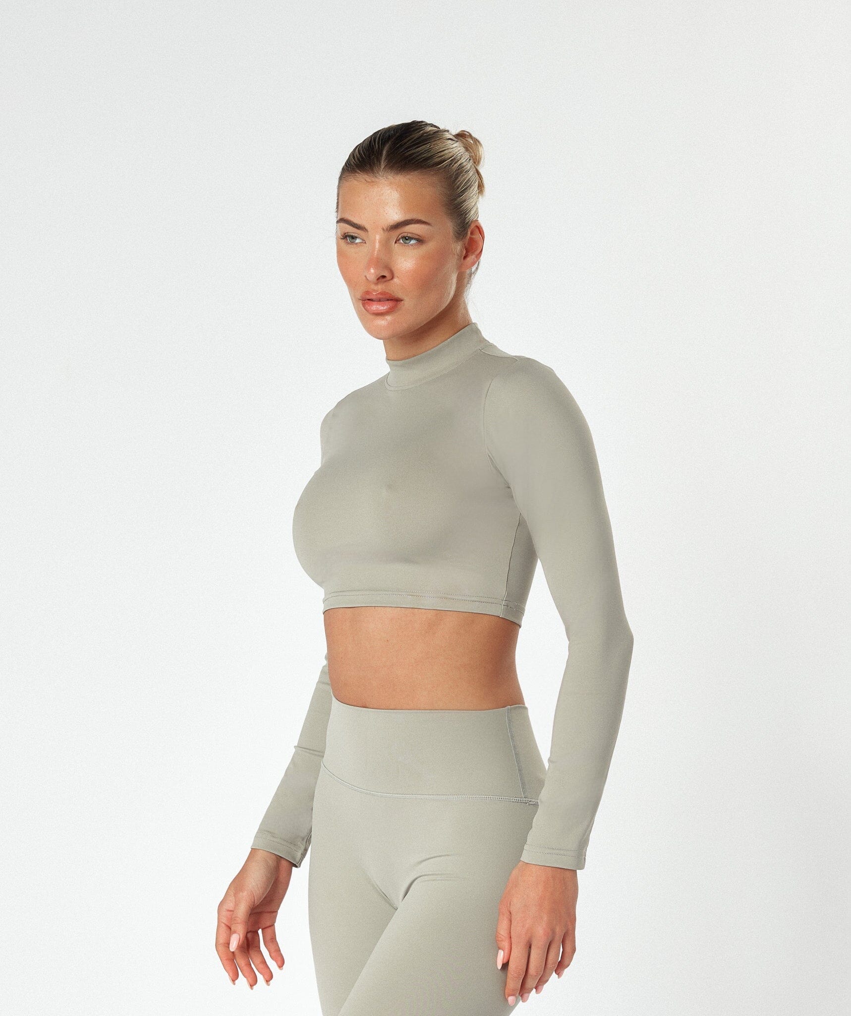 Long Sleeve High Neck Crop Top  (2 + 2 Gratis)