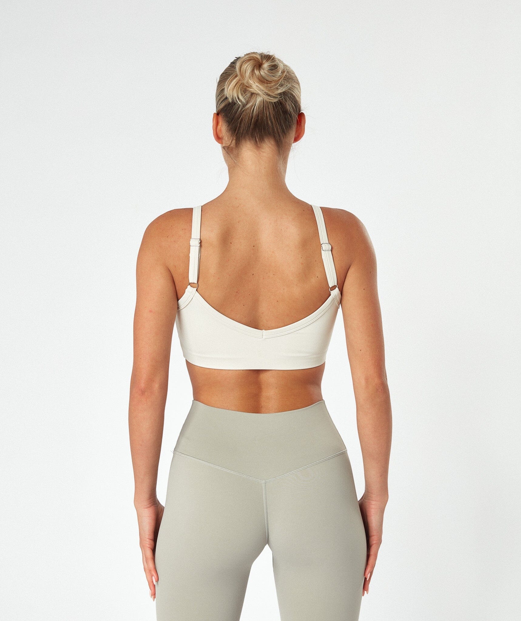 Minimal V-Front Sports Bra(2 + 2 Gratis)