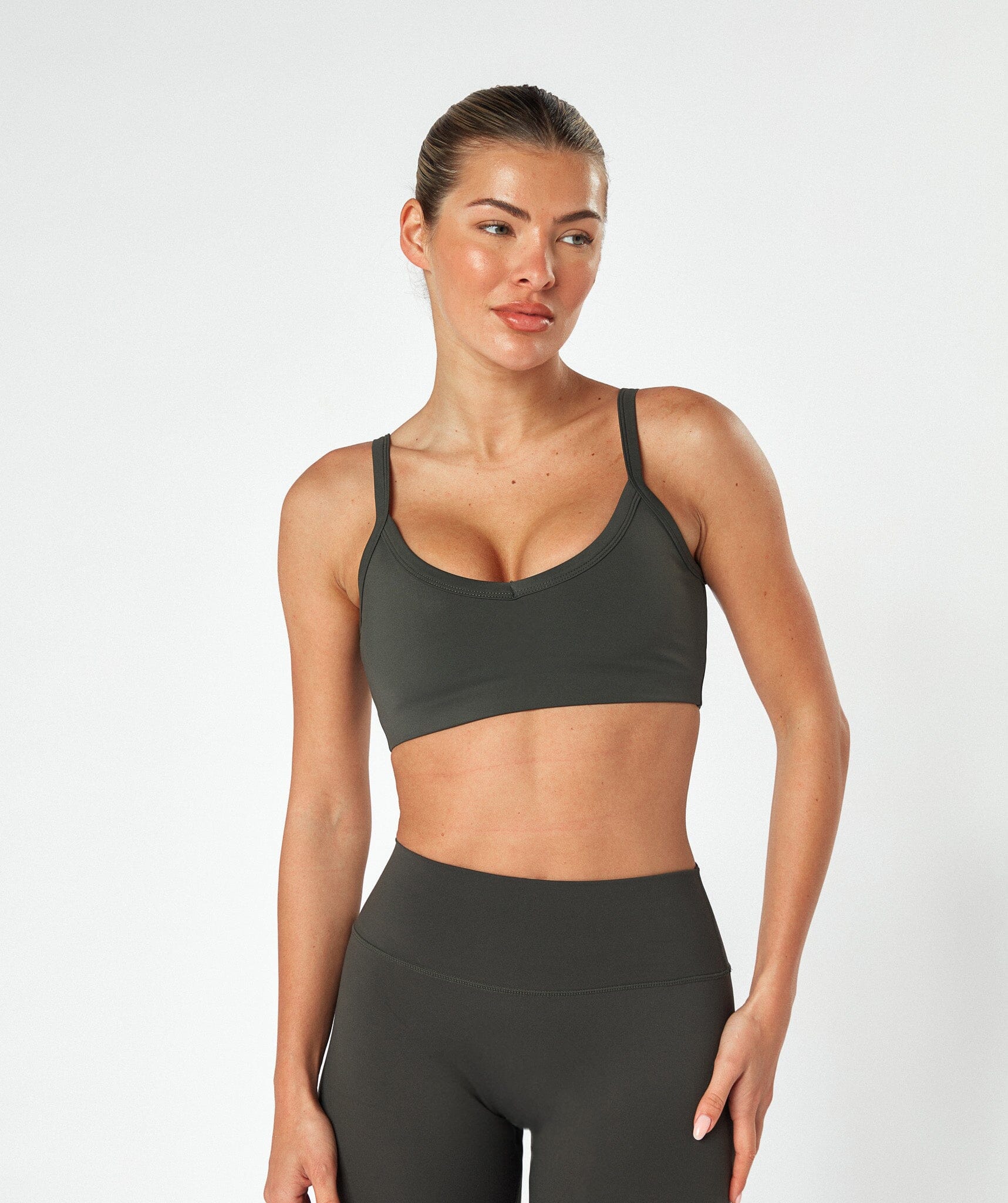 Minimal V-Front Sports Bra(2 + 2 Gratis)