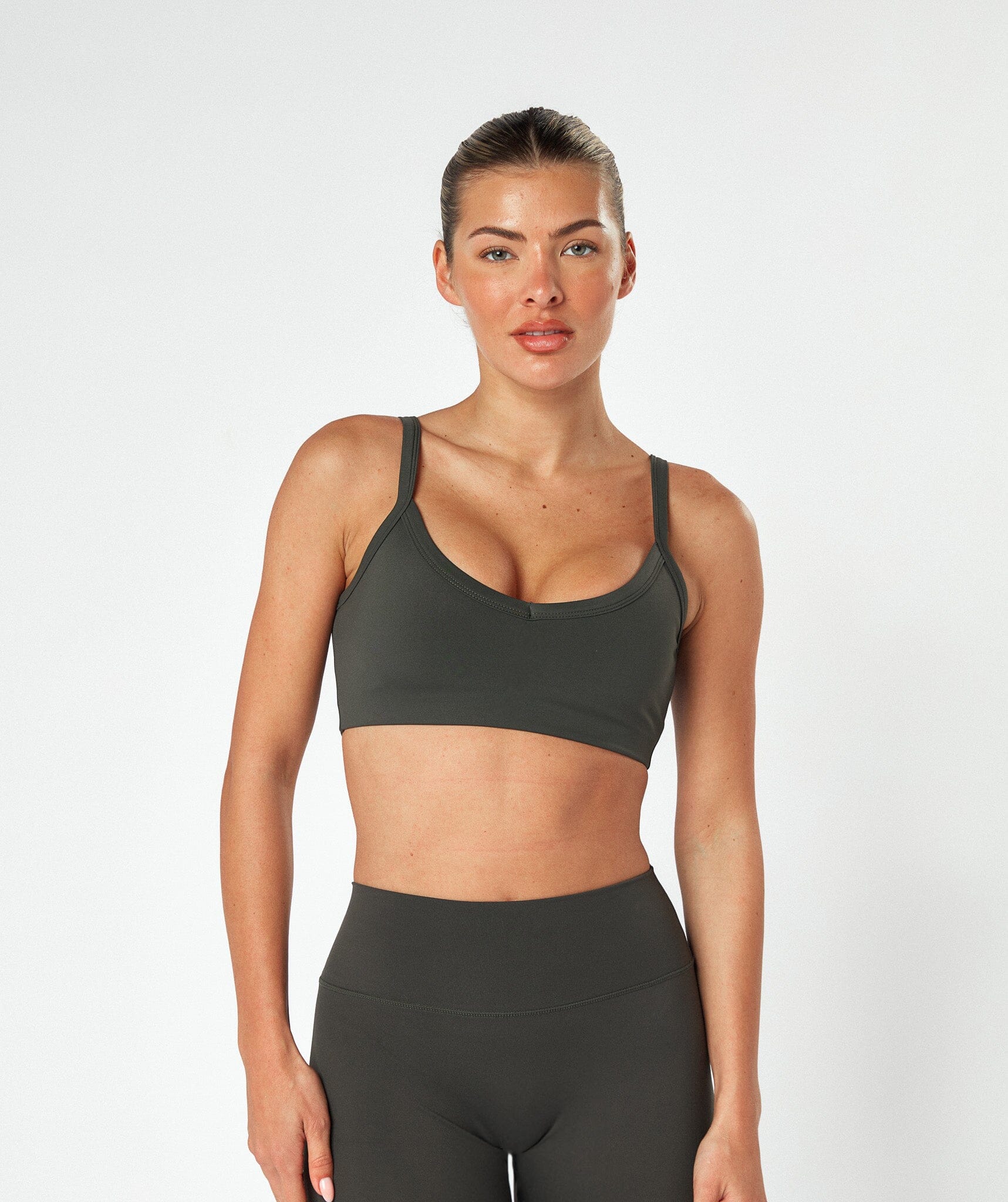 Minimal V-Front Sports Bra(2 + 2 Gratis)