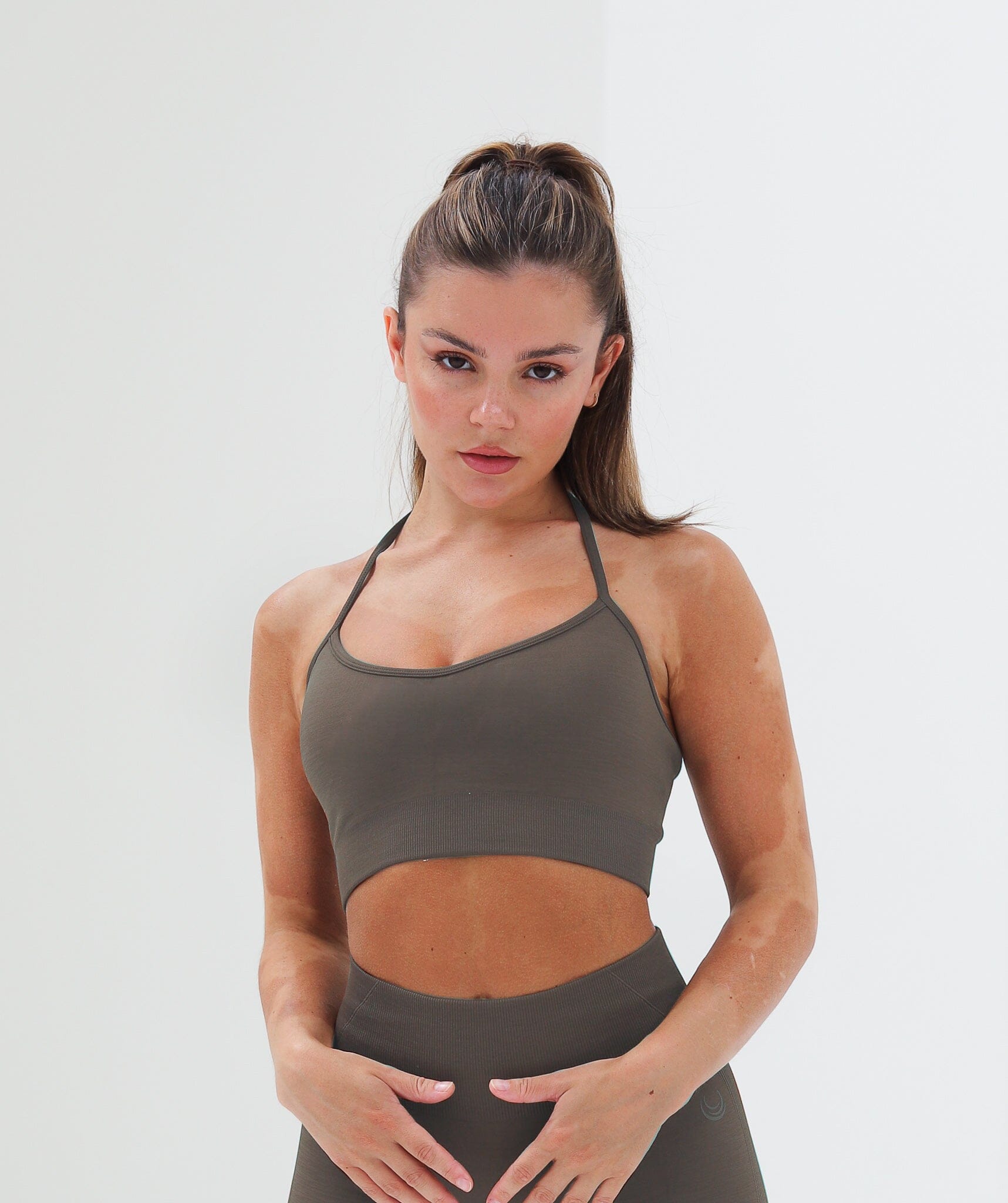 Y-Back Bra Top (2 + 2 Gratis)